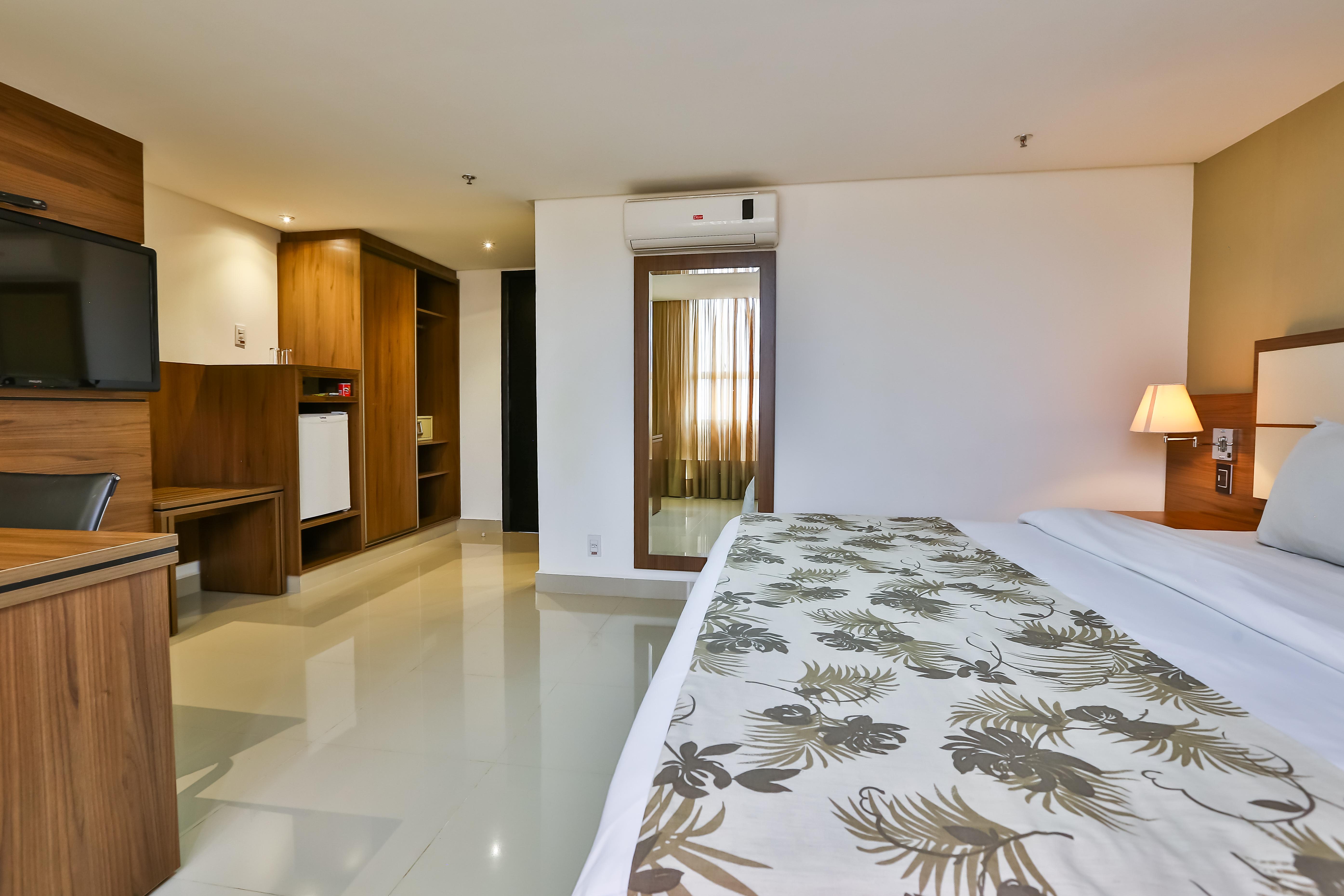 Sj Premium Hotels By Atlantica Goiânia Exteriör bild