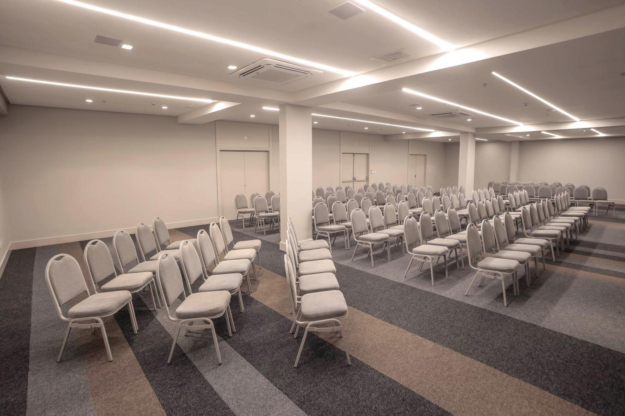 Sj Premium Hotels By Atlantica Goiânia Exteriör bild