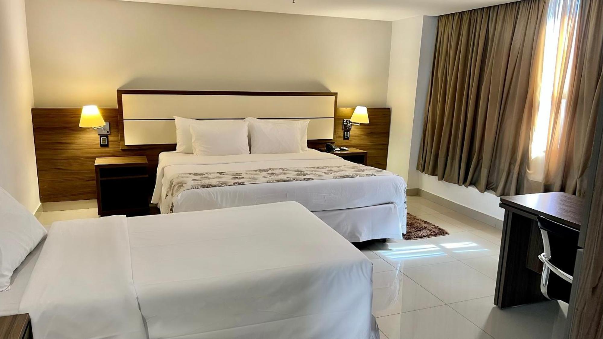 Sj Premium Hotels By Atlantica Goiânia Exteriör bild